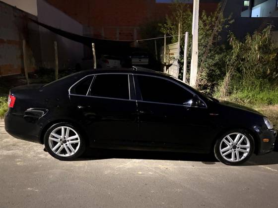 VOLKSWAGEN JETTA 2.5 I 20V 170CV GASOLINA 4P TIPTRONIC VOLKSWAGEN JETTA 2.5 I 20V 170CV GASOLINA 4P TIPTRONIC